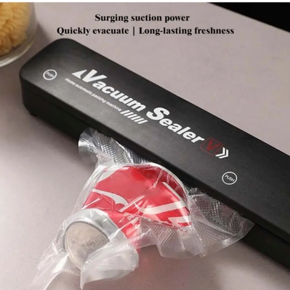 Other - Vacuum Sealer Machine withPiece Starter Bags